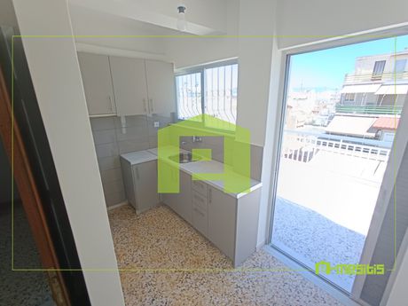 Studio 32sqm for rent-Patra » Patra Centre