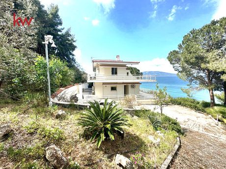 Maisonette 125sqm for sale-Dafnouses