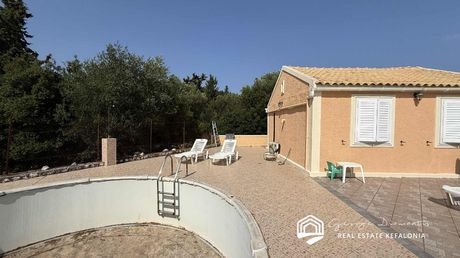 Detached home 72 sqm for sale