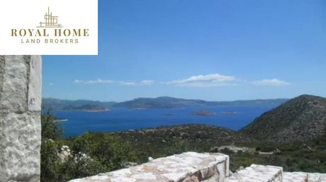 Detached home 400 sqm for sale