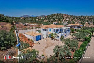Μονοκατοικία 255 τ.μ. προς πώληση, Κουβέρτα-thumb-4