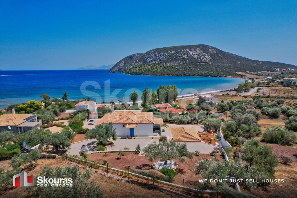 Μονοκατοικία 255 τ.μ. προς πώληση, Κουβέρτα