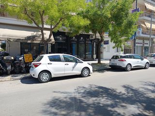 Toyota Yaris 2018-thumb-11