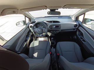 Toyota Yaris 2018-thumb-4