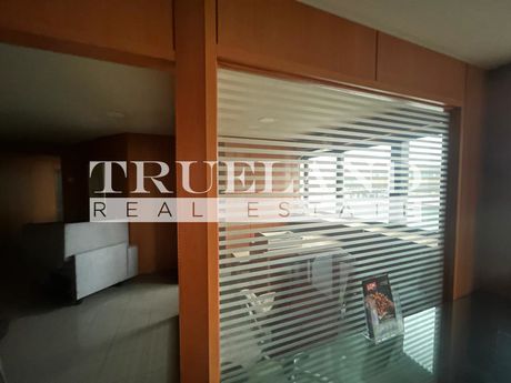 Office 495sqm for rent-Tavros