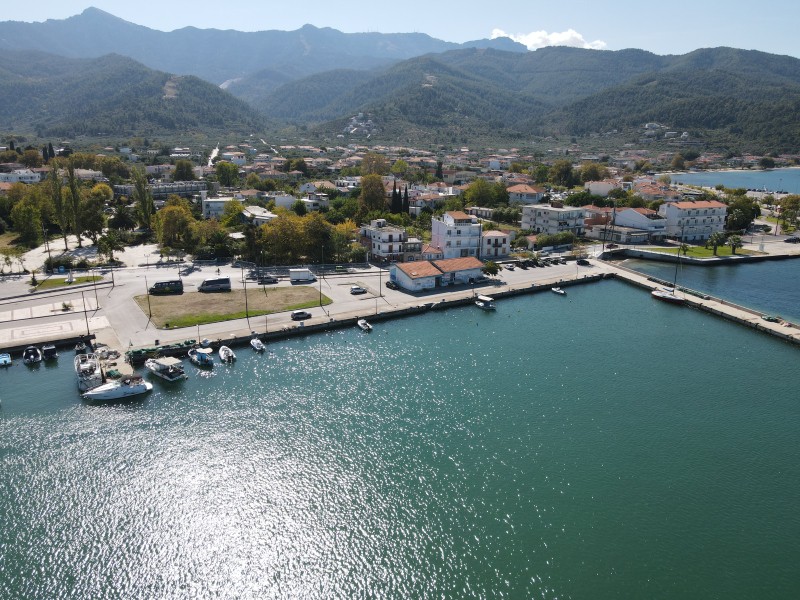 Κατάστημα 120 τ.μ. για πώληση, Ν. Καβάλας, Θάσος