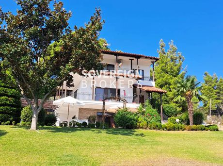 Villa 180 sqm for sale