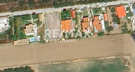 Land plot 585 sqm for sale