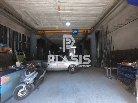 Επιχειρηματικό κτίριο 520τ.μ. για πώληση-Άγιοι ανάργυροι