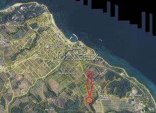 Land plot 967 sqm for sale