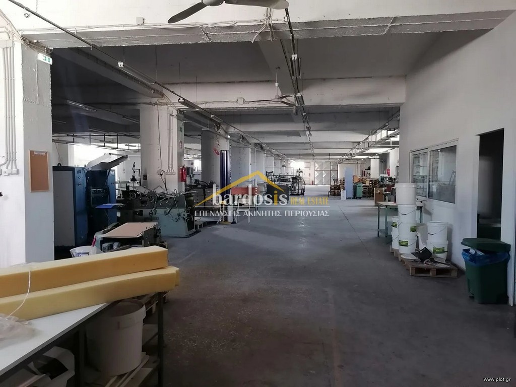 Business bulding 1.600 sqm for rent, Metamorfosi, Attica