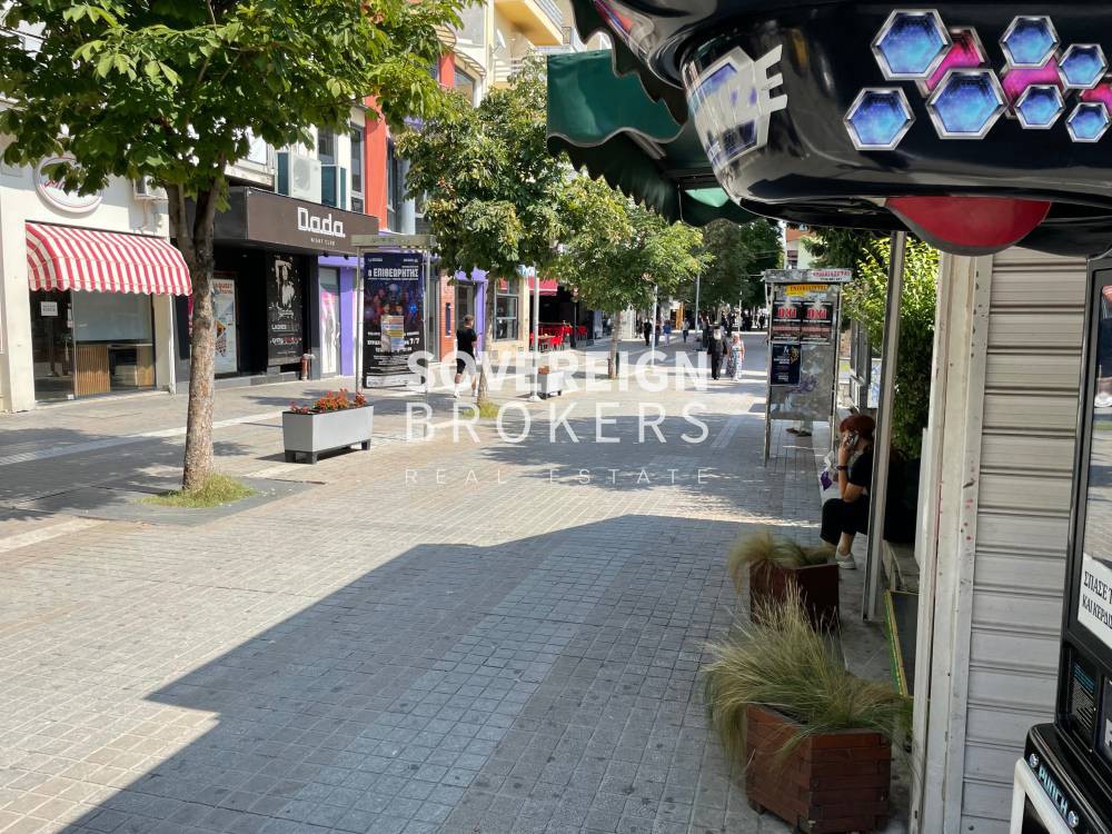 Κατάστημα 571 τ.μ. πρός ενοικίαση, Ν. Κοζάνης, Κοζάνη