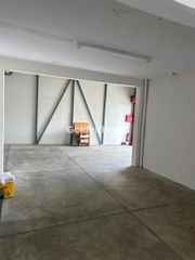 Επιχειρηματικό κτίριο 200 τ.μ. για ενοικίαση