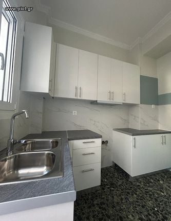 Apartment 65 sqm for rent, Piraeus, Chatzikiriakeio