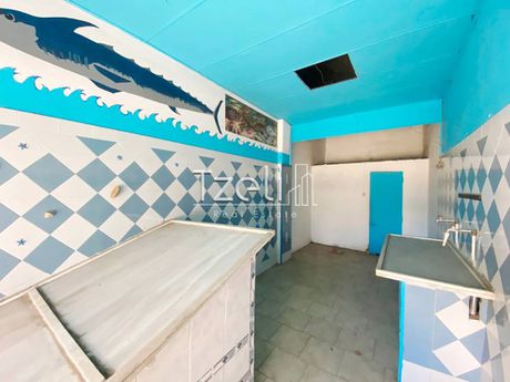 Store 32 sqm for rent