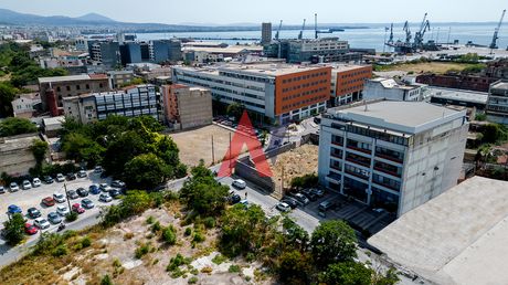 Γραφείο 650τ.μ. για ενοικίαση-Λιμάνι