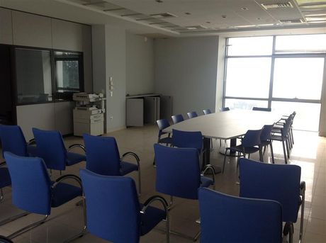 Business bulding 600sqm for rent-Pylea » Foinikas