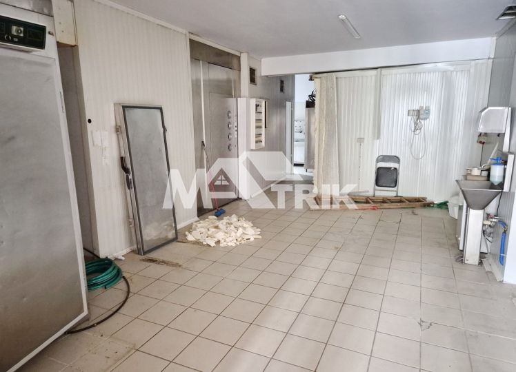 Κατάστημα 130 τ.μ. προς ενοικίαση, Χαριλάου