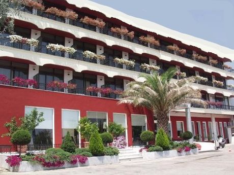 Hotel 3.829 sqm for sale