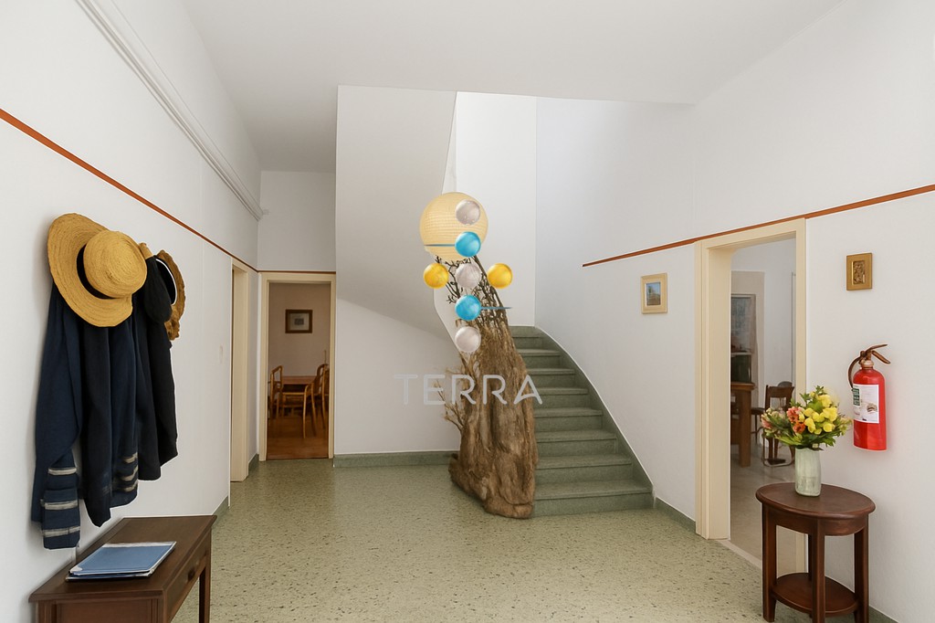 Ξενοδοχείο 852 τ.μ. πρός πώληση, Ν. Ρεθύμνου, Ρέθυμνο