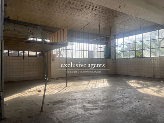 Επιχειρηματικό κτίριο 800 τ.μ. για ενοικίαση, Αθήνα - Δυτικά Προάστια, Περιστέρι