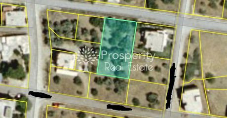 Land plot 800 sqm for sale