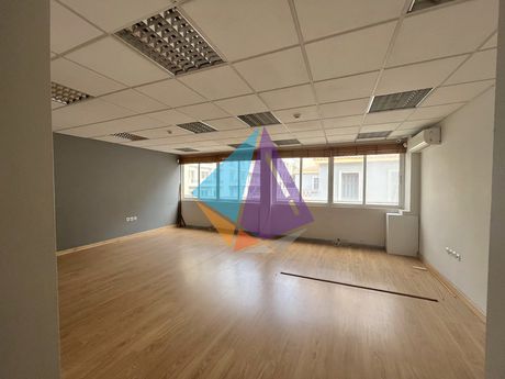 Office 192sqm for rent-Kentro