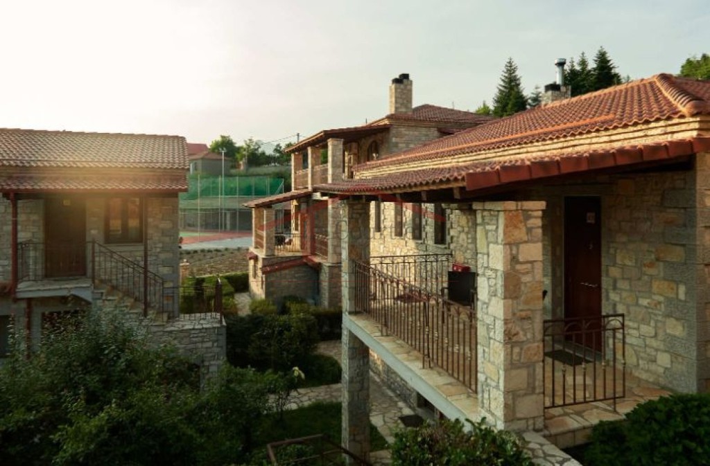 Ξενοδοχείο 2.000 τ.μ. πρός πώληση, Αιτωλοακαρνανία, Αποδοτία