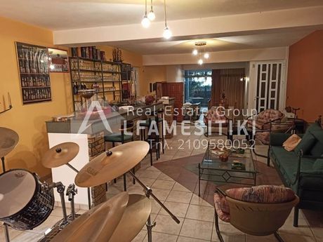 Επιχειρηματικό κτίριο 384τ.μ. για πώληση-Κολωνός - κολοκυνθούς