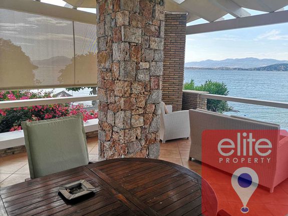 Apartment 65 sqm for rent, Argosaronikos Islands, Salamina