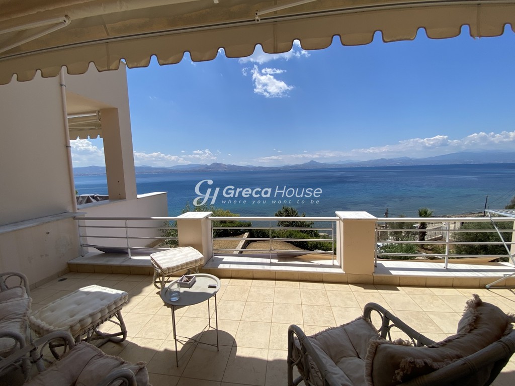 Βίλλα 560 τ.μ. πρός πώληση, Κορινθία, Λουτράκι-Περαχώρα