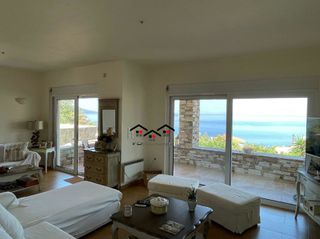 Μονοκατοικία 220 τ.μ. για πώληση