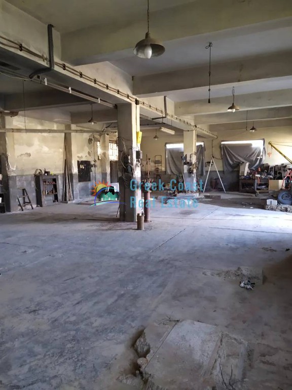 Επιχειρηματικό κτίριο 260 τ.μ. προς ενοικίαση, Ταραμπούρα
