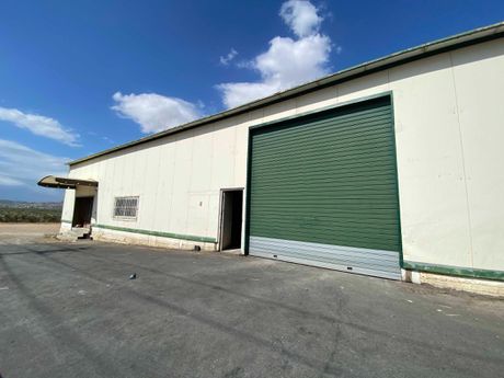 Industrial space 2.000sqm for rent-Megara » Center