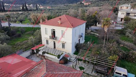 Detached home 290 sqm for sale
