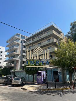 Building 630 sqm for sale