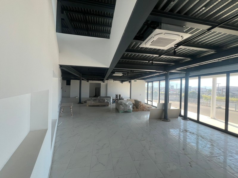 Επιχειρηματικό κτίριο 840 τ.μ. πρός ενοικίαση, Μεσσηνία, Καλαμάτα
