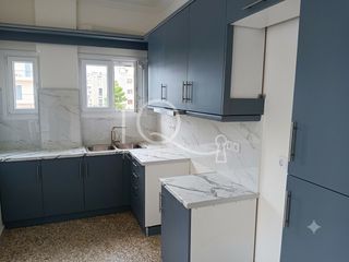 Διαμέρισμα 70 τ.μ. για πώληση, Πειραιάς, Καστέλλα-thumb-5
