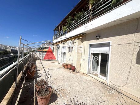 Διαμέρισμα 94τ.μ. για πώληση-Ιστορικό κέντρο