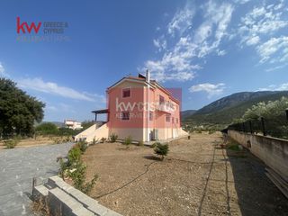 Βίλλα 438 τ.μ. για πώληση