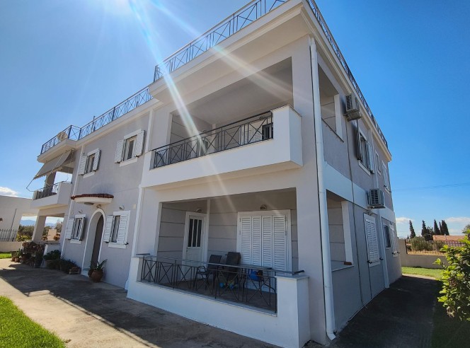 Συγκρότημα διαμερισμάτων 360 τ.μ. πρός πώληση, Εύβοια, Ερέτρια