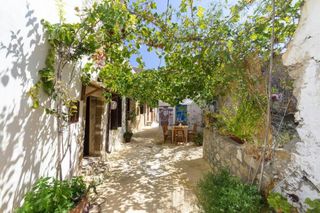 Συγκρότημα διαμερισμάτων 855 τ.μ. για πώληση, Ν. Ρεθύμνου, Ρέθυμνο-thumb-7