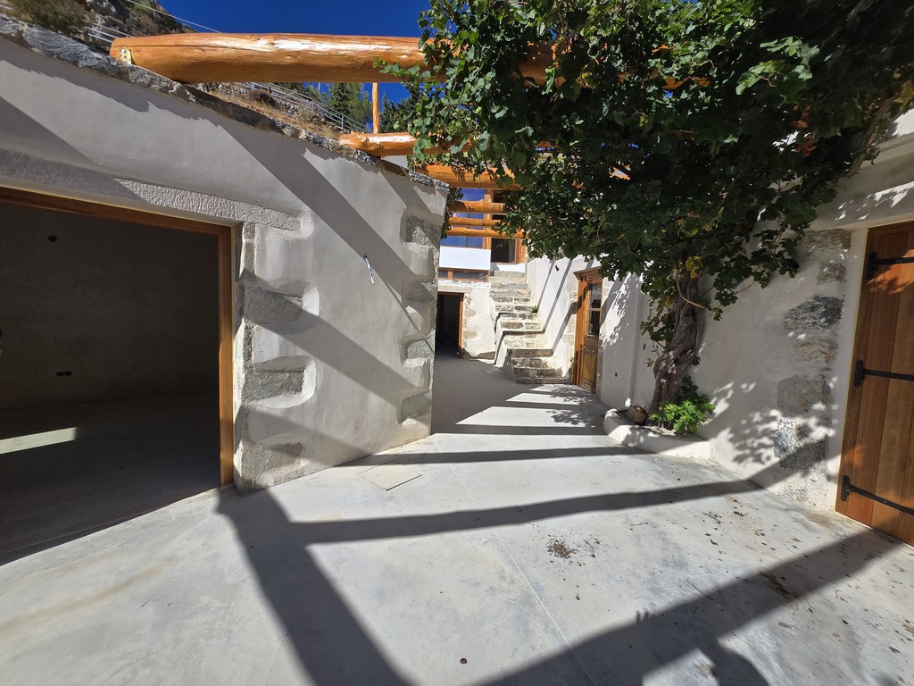 Κατοικία 160 τ.μ. πρός πώληση, Ν. Ρεθύμνου, Φοινίκας