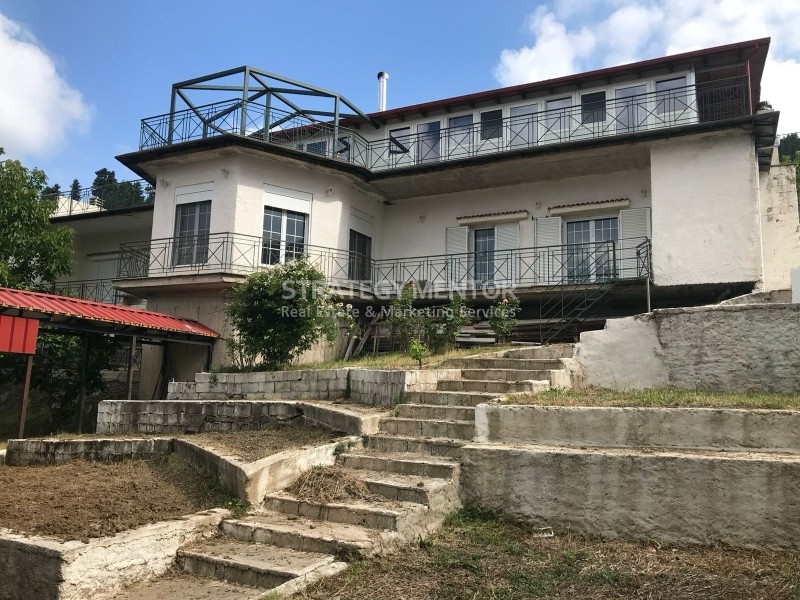 Μονοκατοικία 430 τ.μ. πρός πώληση, Ευρυτανία, Δομνίστα