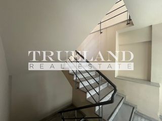 Office 144 sqm for rent