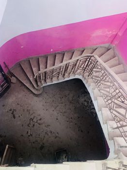 Business bulding 4.800sqm for sale-Ladadika