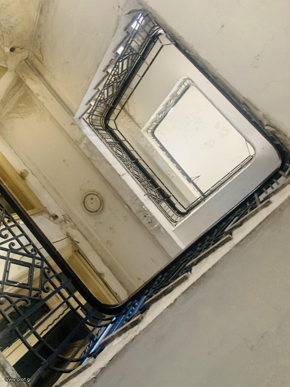 Επιχειρηματικό κτίριο 4.800 τ.μ. πρός πώληση, Θεσσαλονίκη - Κέντρο, Λαδάδικα