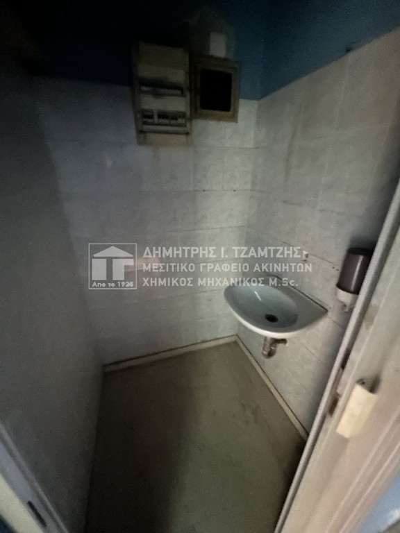 Κατάστημα 65 τ.μ. προς ενοικίαση, Άναυρος