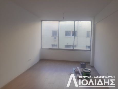 Γραφείο 26τ.μ. για ενοικίαση-Καμάρα