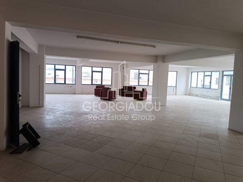 Επιχειρηματικό κτίριο 1.250 τ.μ. πρός πώληση, Θεσσαλονίκη - Περιφ/Κοί Δήμοι, Πολίχνη